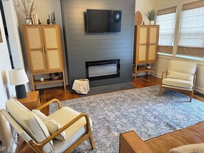 Unclassified image, 5 of 30, button - Luxe 2-Bedroom Duplex, Moments from It All! (Greenwood)