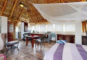 Deluxe Tree House | In-room safe, individually decorated, individually furnished, free WiFi