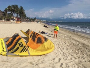 Surfing/boogie boarding