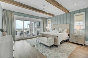 House (6 Bedrooms) | Interior