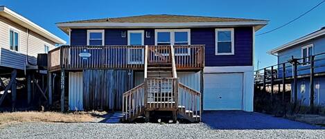 Studio (3 Bedrooms) | Front of property