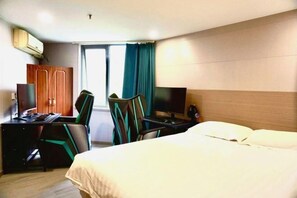 Room - Yunhai Electric Sports Hotel (Yan'an West Road Subway Station) (Shanghai)