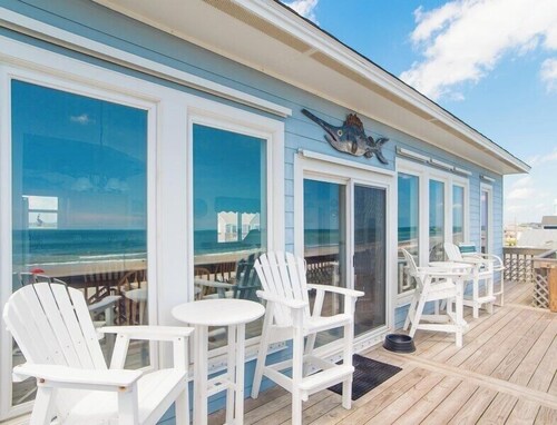 Sweet Surrender by Topsail Realty