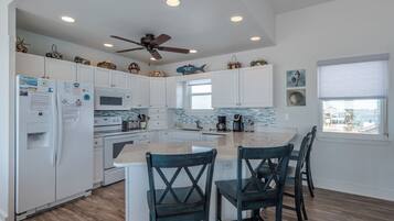 Studio (4 Bedrooms) | Property amenity