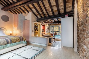 3 bedrooms, desk, travel crib, free WiFi - Altiora - Luxury loft in Rome (Roma)