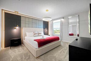 5 bedrooms, iron/ironing board, WiFi, bed sheets