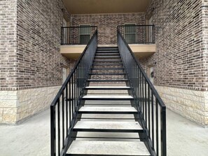 Interior - Mike’s Place - 3 Q Suite w/ TV (Edinburg)