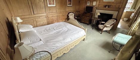 Chambre Double, 1 très grand lit, non-fumeurs, vue jardin | Wi-Fi gratuit