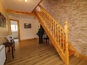 Interior - RIVERSIDE COTTAGE, family friendly in Crolly, County Donegal (Annagry)