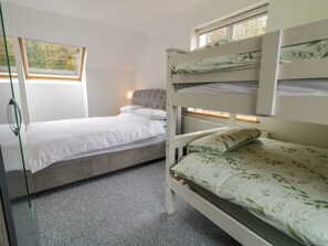 Internet - RIVERSIDE COTTAGE, family friendly in Crolly, County Donegal (Annagry)