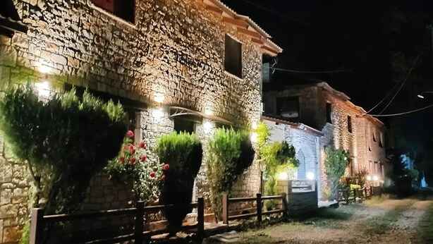 Exterior - Το Erymanthos country home είναι μια πέτρινη μεζονέτα για στιγμές χαλάρωσης (Skepasto)