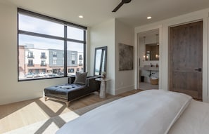 3 chambres, fer et planche à repasser, Wi-Fi gratuit, draps fournis