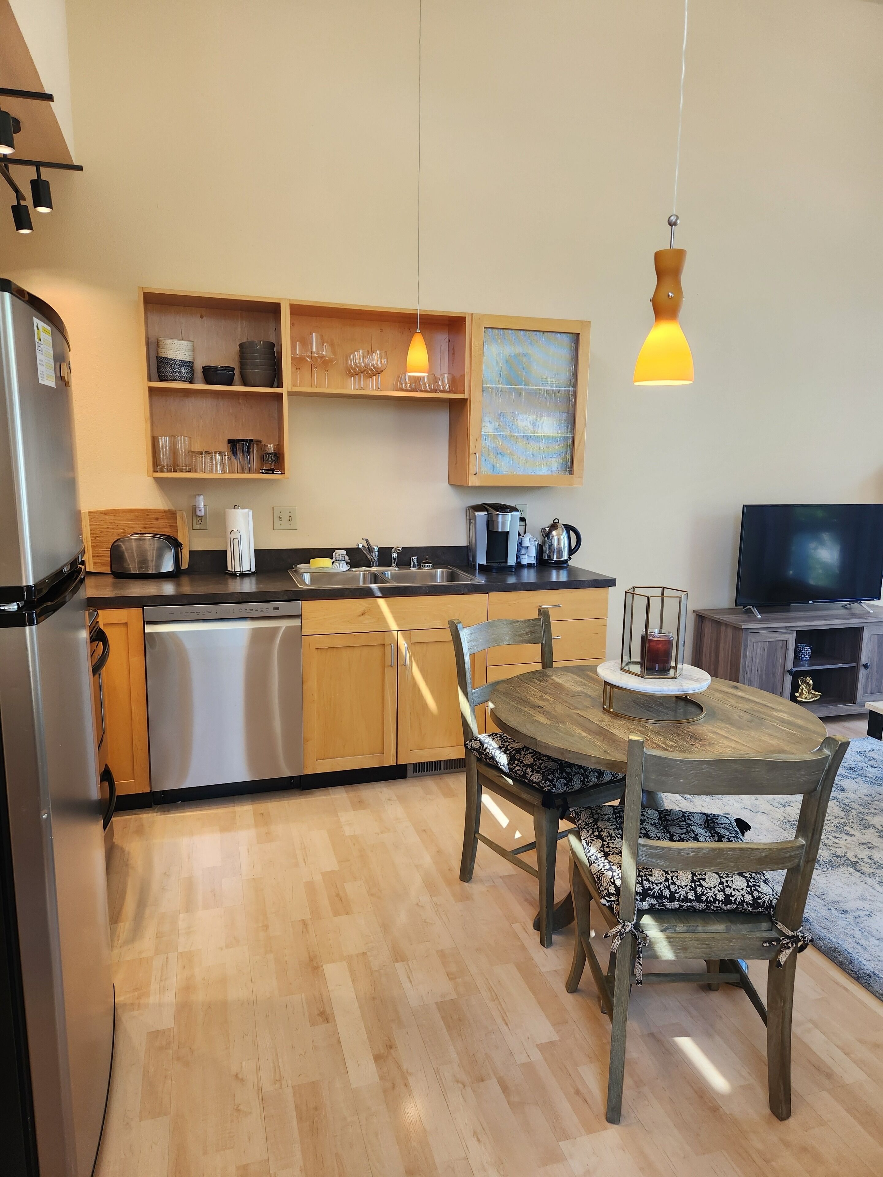 Microwave, oven, stovetop, dishwasher
