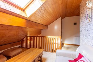 Fernseher, Stereoanlage