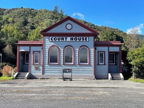 Exterior - Reefton - Relaxed West Coast Getaway - Close to Town - Pet Friendly (Reefton)