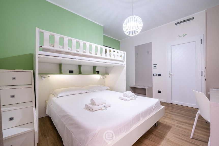 Estay Piazza Repubblica - Suite Eucalipto - Cagliari