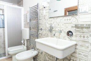 Apartment | Bathroom | Towels - A Casa Di Gio' (Andretta)