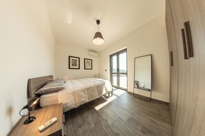 Villa -  Ville Petrara: Villa con Piscina e Spa nei Vigneti (San Mango sul Calore)