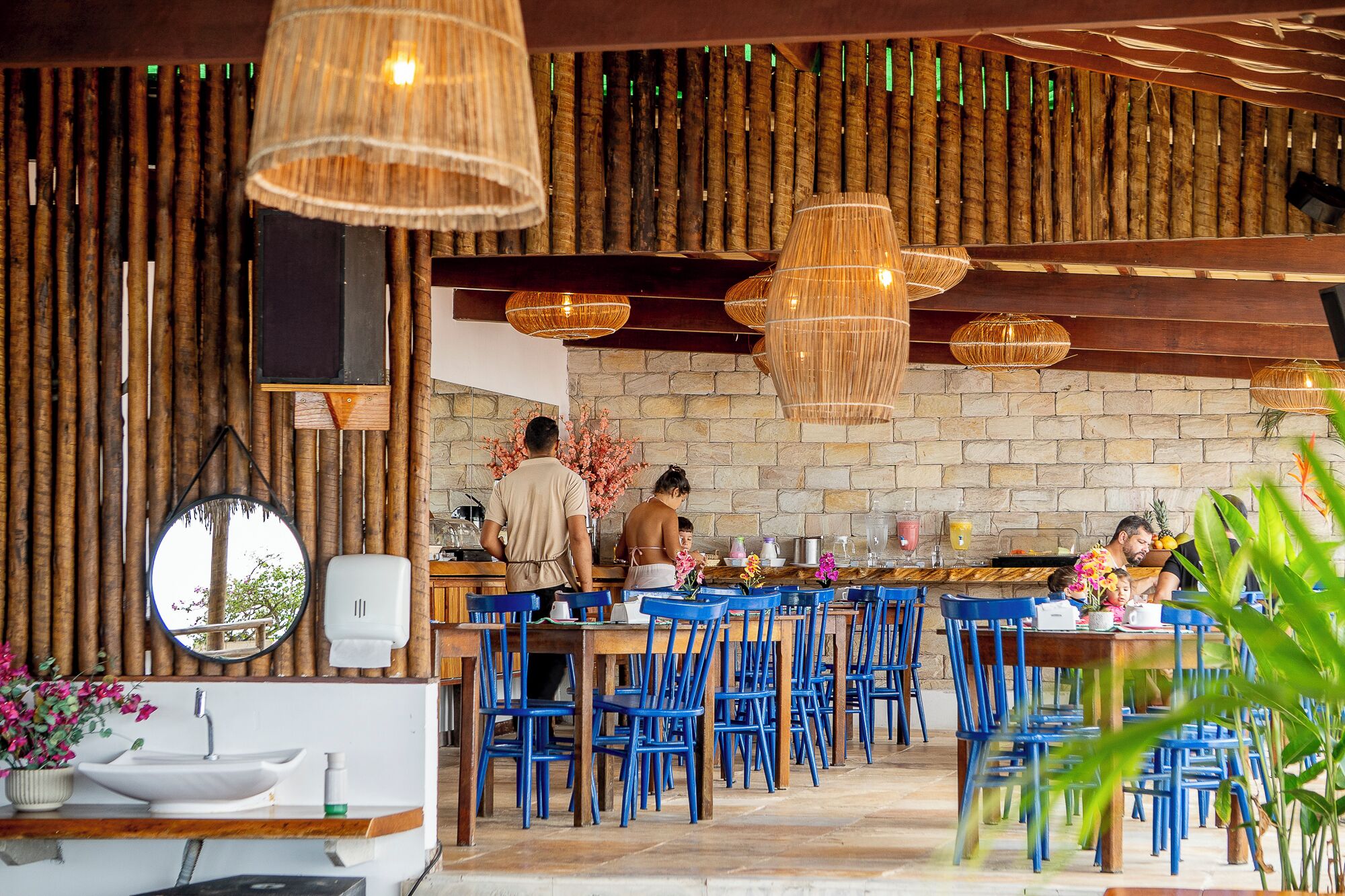 Desayuno buffet incluido todos los días 