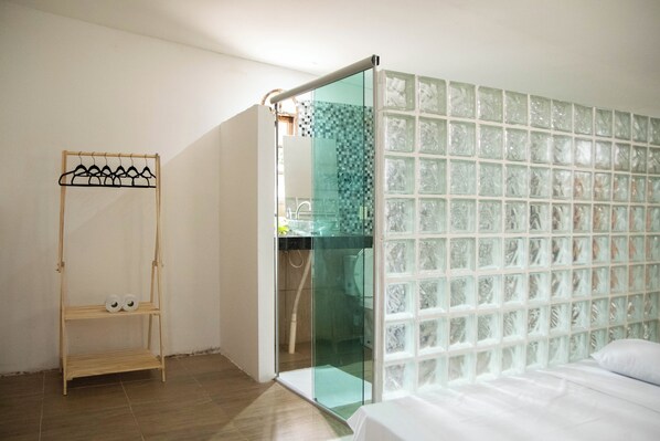 1 bedroom, WiFi, bed sheets - Charm and comfort close to the National Congress - Deluxe Double Studio (Brasília)