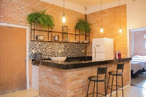 Private kitchen - Charm and comfort close to the National Congress - Deluxe Double Studio (Brasília)