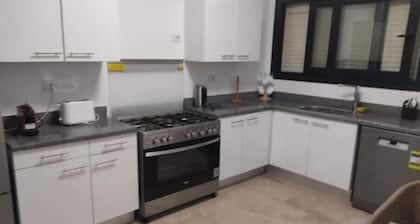 Enjoy 4bedroom villa @ swanlake north coast
