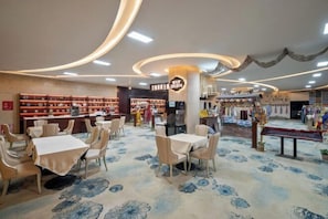Lobby lounge - Kashi Laining Hotel (Kashgar City)