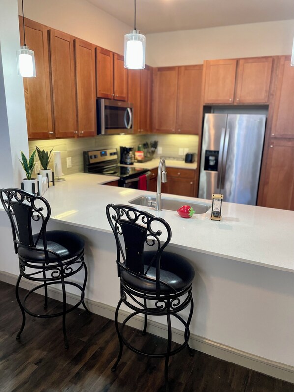 Microwave, oven, stovetop, dishwasher