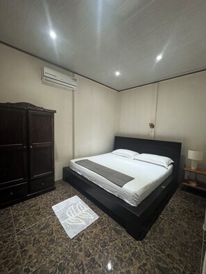 2 bedrooms, WiFi, bed sheets - Charming 2-bedroom apartment in fabulous Puerto Viejo with AC, WiFi (Puerto viejo)