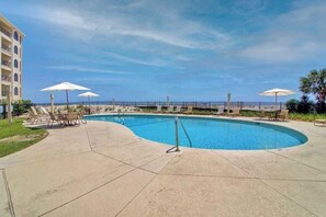 House (3 Bedrooms) | Interior - 513 Seascape by Avantstay Oceanfront Home w/ Amazing Views & Community Pool Access (Isle of Palms)