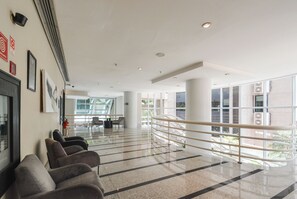 Lobby - Queen suite - Berrini (Cidade Monções São Paulo)