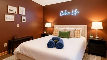 4 bedrooms, desk, iron/ironing board, travel crib