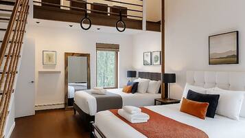 1 bedroom, desk, WiFi, bed sheets
