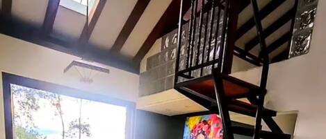 TV connectée, cheminée