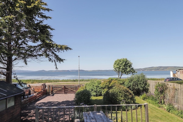 Cottage | Property grounds
