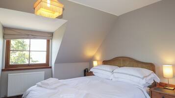 Cottage | 3 bedrooms, individually decorated, individually furnished, free WiFi