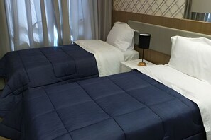 2 bedrooms, desk, iron/ironing board, travel cot