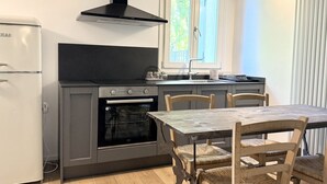 Uklassifisert bilde, 4 av 24, knapp