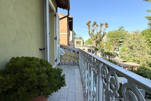 SE165 - Senigallia, three-room apartment in the center with terrace and air cond