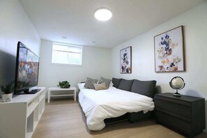 2 間睡房、熨斗/熨衫板、Wi-Fi、床單