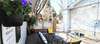 Quiet Family Friendly, 4 min UofC Shops, 9 min DT