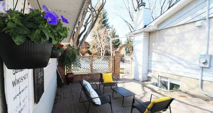 Quiet Family Friendly, 4 min UofC Shops, 9 min DT