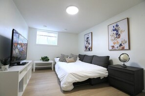 2 soverom, strykejern/-brett, wi-fi og sengetøy