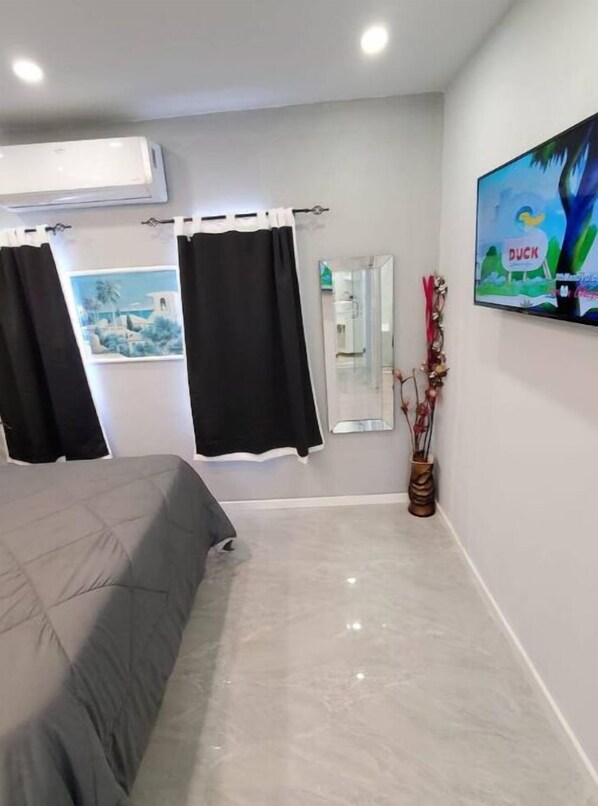 1 bedroom, iron/ironing board, WiFi, bed sheets