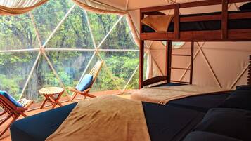 1 bedroom, desk, WiFi, bed sheets