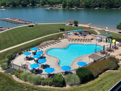 #344 Pointe - 2 Bedroom Lakefront Condo at Mariners SML