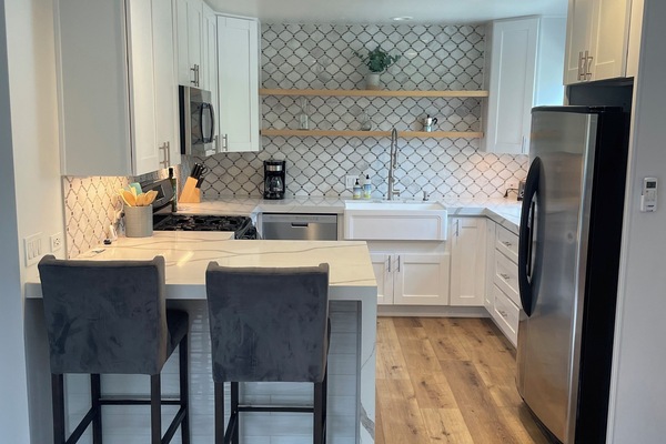 Frigorífic, microones, forn i placa de cuina