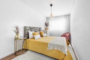 1 habitación, tabla de planchar con plancha, wifi y ropa de cama 