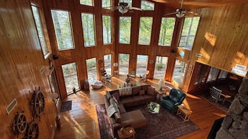 Smart TV, fireplace, books