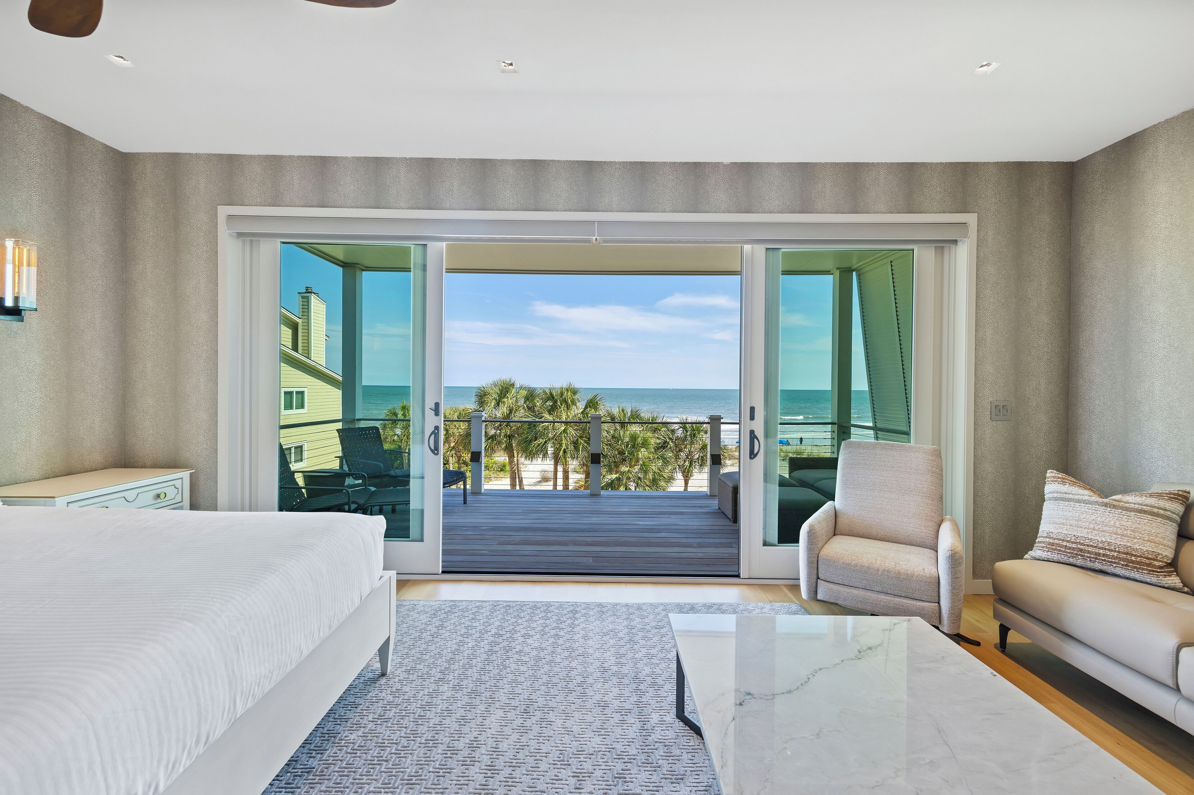 6 bedrooms, iron/ironing board, free WiFi, bed sheets